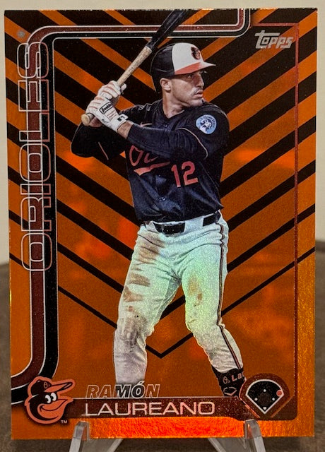 2025 Topps Update Series Baseball RAMON LAUREANO Holiday Foil #US171