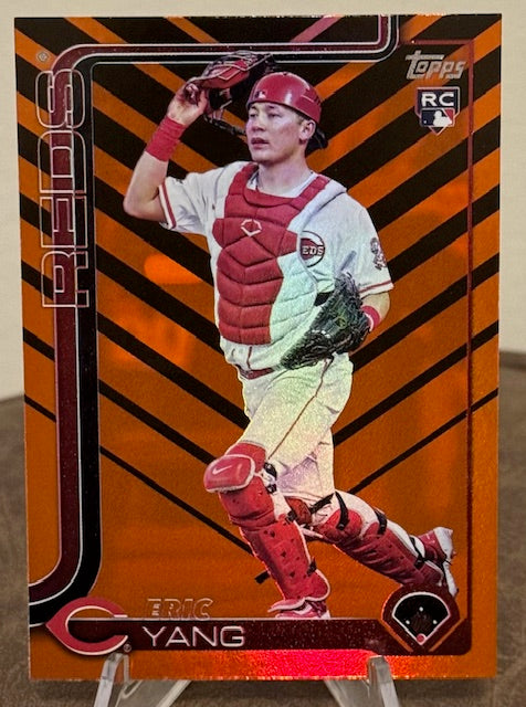 2025 Topps Update Series Baseball ERIC YANG RC Holiday Foil #US168